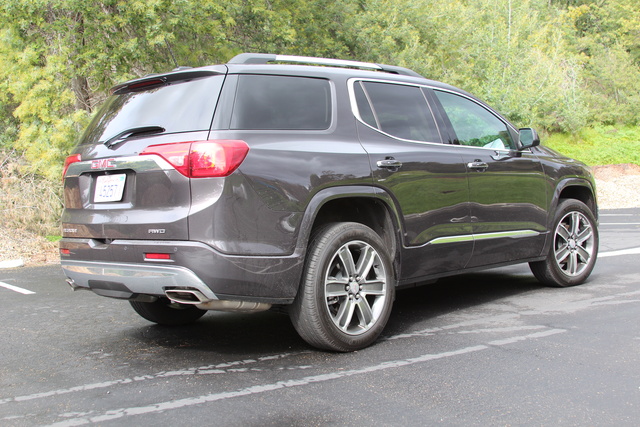2017 Gmc Acadia Towing Capacity >> 2017 Gmc Acadia Overview Cargurus 2017 Gmc Acadia Towing Capacity >> 2017 Gmc Acadia Overview Cargurus