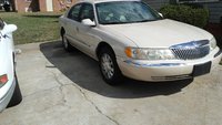 2000 Lincoln Continental Overview