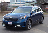 2017 Kia Niro Overview